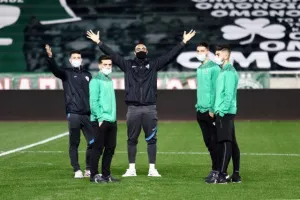 ΦΩΤΟΣ/Pre-game με πηγαδάκια