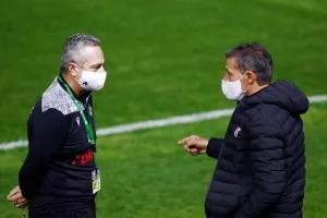 ΦΩΤΟΣ/Pre-game με πηγαδάκια