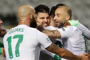Η τριάρα… στον φακό 