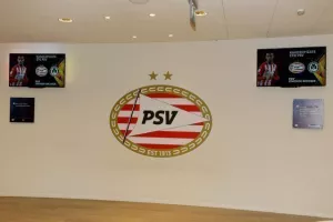(ΦΩΤΟΣ) Η Ομόνοια στο Philips Stadium