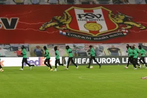 (ΦΩΤΟΣ) Η Ομόνοια στο Philips Stadium