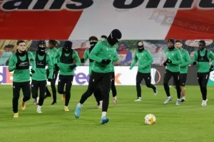 (ΦΩΤΟΣ) Η Ομόνοια στο Philips Stadium
