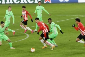 ΦΩΤΟΡΕΠΟΡΤΑΖ από το PSV Stadion