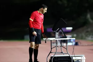 Κάνουν διακρίσεις;;;