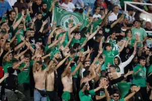 FCL/"Μας τρέλλανες... είναι μόνο η αρχή"