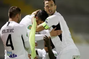 "Γκέλα" η Ανόρθωση στη Λευκωσία-Τρίποντο... η Δόξα (φώτος)
