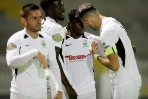 "Γκέλα" η Ανόρθωση στη Λευκωσία-Τρίποντο... η Δόξα (φώτος)