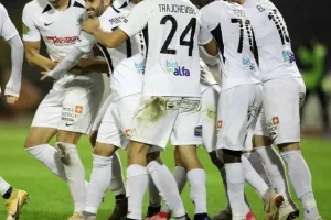 Το μοίρασαν Δόξα και Ολυμπιακός 