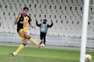 H UEFA ξεχώρισε τα... μαγικά Λιβάγια και Ολιβέιρα (βίντεο)