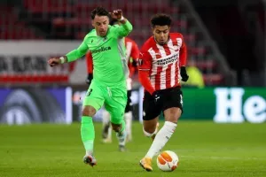 ΦΩΤΟΡΕΠΟΡΤΑΖ από το PSV Stadion