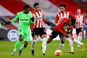 ΦΩΤΟΡΕΠΟΡΤΑΖ από το PSV Stadion