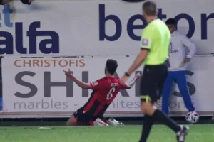 Βρήκε αυτό που έψαχνε και το... αποδεικνύει με την πρωτιά! 