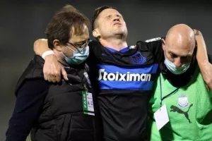 Πάγωσαν... με Σακέτι (Αναγκαστική αλλαγή)