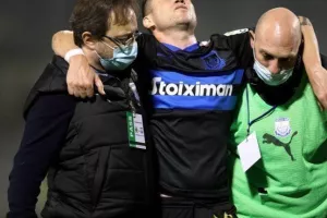 Πάγωσαν... με Σακέτι (Αναγκαστική αλλαγή)