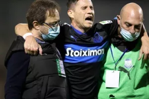Πάγωσαν... με Σακέτι (Αναγκαστική αλλαγή)