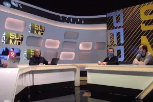 Σχόλιο/ΥΠΕΡ του VAR