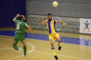Φοβερό ντέρμπι, ΑΠΟΕΛ και Ομόνοια το "μοίρασαν" στην πρεμιέρα (φώτος)