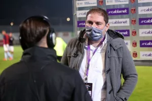 Ο Ρουσιάς... το μοίρασε! (φώτος)