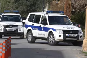 Τι θα κάνει;