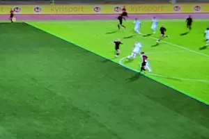 Οφσάιντ, VAR και... 0-3 η Ομόνοια