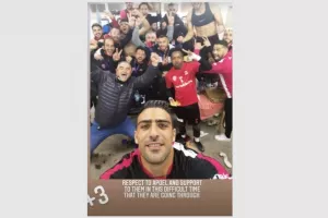 Σέλφι νίκης και… support στο ΑΠΟΕΛ