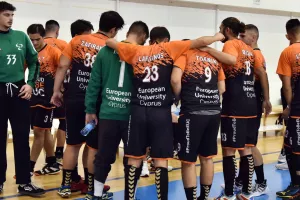 Ακάθεκτο το Ευρωπαϊκό Πανεπιστήμιο