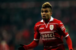 Συμφωνία με Frédéric Bulot