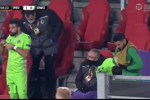 Τριπλή κίνηση στο 60΄ ο Μπεργκ! 