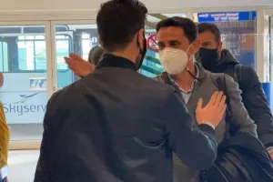 Άφιξη το πρωί της Κυριακής