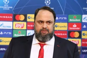 Μαρινάκης: "Ούτε γαϊδούρια σε τέτοιο αγωνιστικό χώρο"