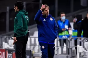 Μαρτίνς: "Ο διαιτητής έδειξε μία περίεργη στάση σε όλη τη διάρκεια του αγώνα"