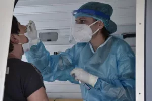 Oι βροχές αλλάζουν τα σημεία rapid test στη Λεμεσό