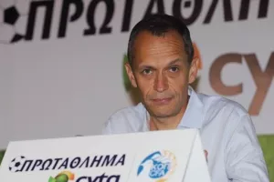 ΤΕΛΟΣ ο Λαγιέκ