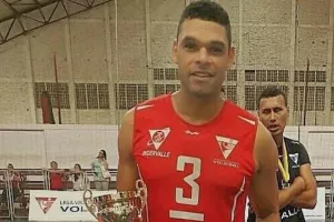 Πήρε Adonis Herrera η ΑΕ Καραβά
