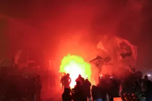 Η Ρώμη στις φλόγες για το ντέρμπι της πόλης (βίντεο/φώτος)