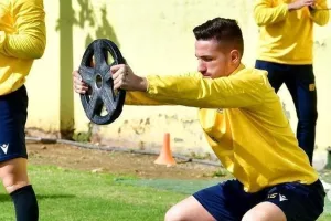 Η πρώτη του "νέου" στην προπόνηση της ΑΕΛ (φώτος)