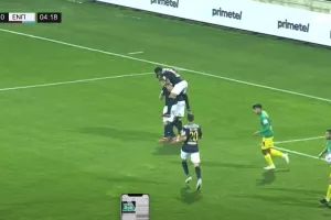 Αιφνιδίασε την ΑΕΚ στο 5΄η ΕΝΠ! (βίντεο) 