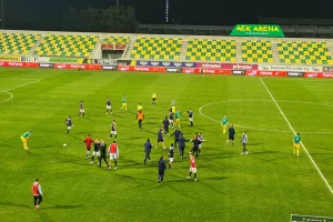 Μεγάλο... διπλό στην "ΑΡΕΝΑ" με "ζωγραφιά" του Θεοδώρου! (φώτος)