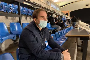Ο ΝΤΟΜΠΡΑ στο ντέρμπι