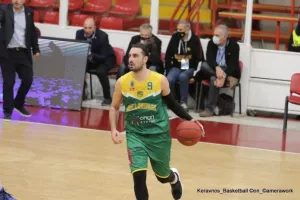 Η ΑΕΚ μπορεί να έχασε, ο Σίζο όμως… το βιολί του!