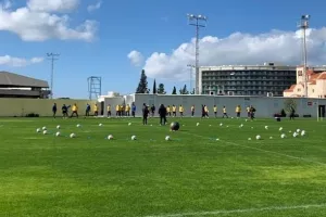 ΕΚΤΟΣ μόνο ο Αβραάμ 