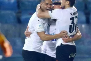 Τριάρα ανατροπής και κορυφής η ΑΕΛ! (φώτος)