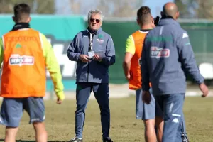 Μπόλονι: «Η ομάδα χρειάζεται 2-3 βασικούς»