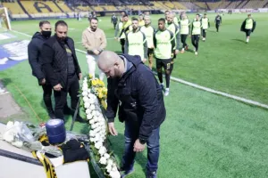 Κατέθεσαν στεφάνι στη μνήμη του Τόσκο οι άνθρωποι του Άρη