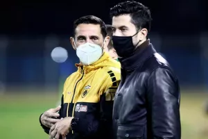 Δεν παίρνει στόπερ η ΑΕΚ - Ορθάνοιχτο του δεξιού μπακ