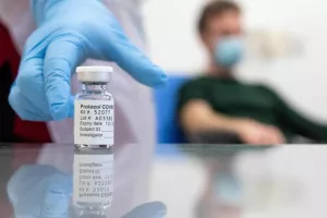 Το πιστοποιητικό εμβολίου, η Κύπρος και το θέμα που φουντώνει σε ΕΕ