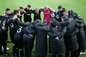 Ανησυχία λόγω συμπτωμάτων κορωνοϊού σε 11 μέλη της ομάδας!