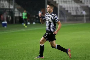 «Ένας από τους πιο ταλαντούχους επιθετικούς ο Τζόλης»