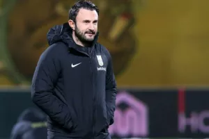 Άρης: Τηλεφώνημα Καρυπίδη σε Εμμανουηλίδη