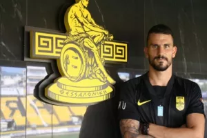 Toni Datković/Ανόρθωση
